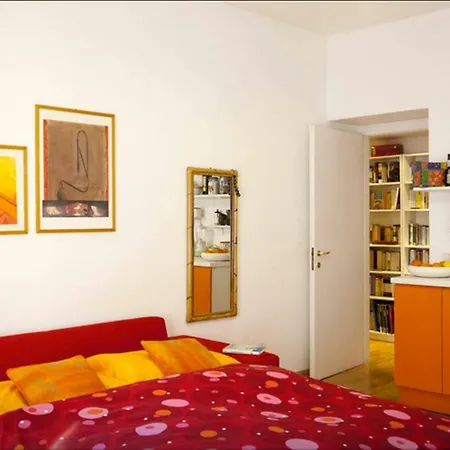 Isola Flat *